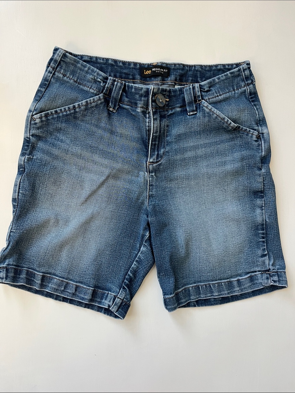 Lee Denim Regular Fit Mid Rise Shorts